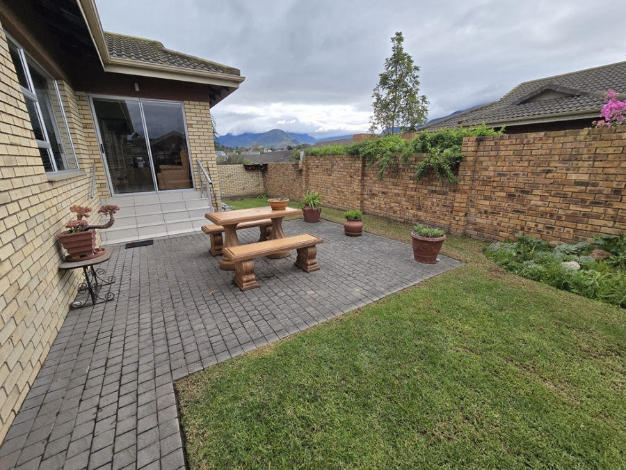 3 Bedroom Property for Sale in Dormehls Drift Western Cape